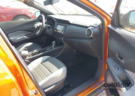 2024 Nissan Kicks Sr Xtronic Cvt z USA, uszkodzony, nr VIN 3N1CP5DV8RL548374